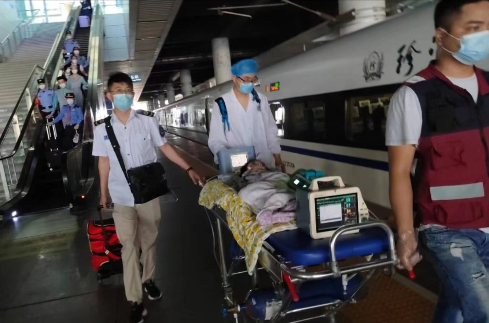 沅江市高铁转运公司